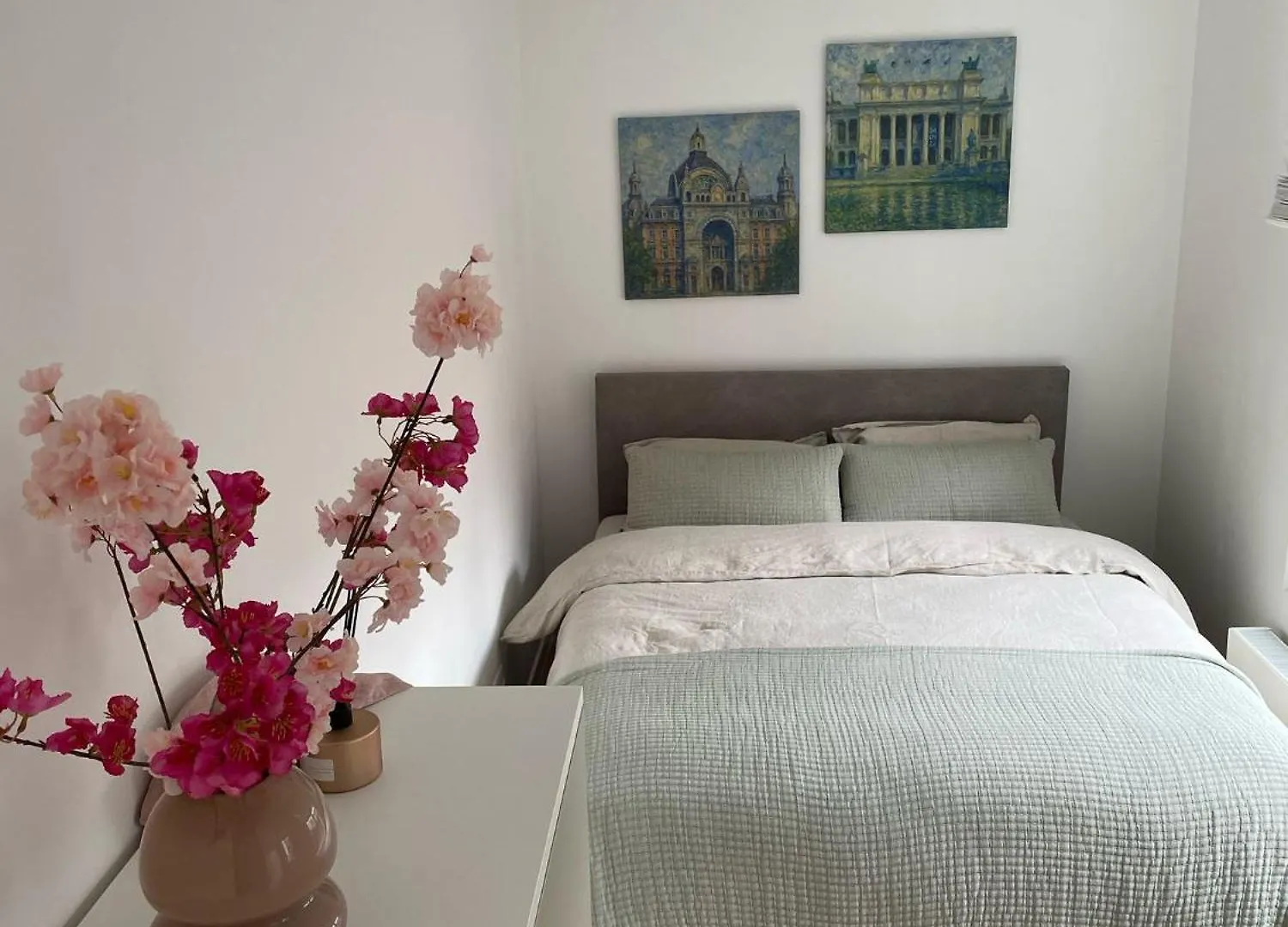La Petite Fort Design Flat In Antwerp City